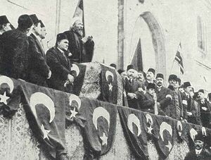 İtilaf Devletleri'ne karşı cihat ilan eden Osmanlı şeyhülislamı.