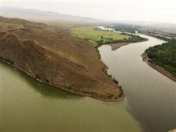 Nehrin Tuva Cumhuriyeti'nin Kızıl şehri civarında bulunan Piy-Hem ve Kaa-Hem kolları